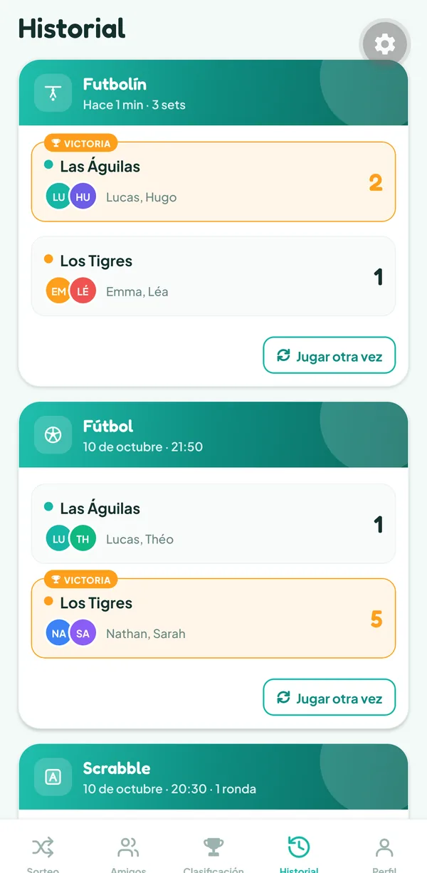 Pantalla de Teamzy: la partida de futbolín en el historial, Las Águilas (Lucas, Hugo) ganan 2 sets a 1 contra Los Tigres (Emma, Léa)