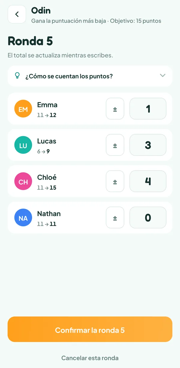 Pantalla de Teamzy: entrada de la ronda 5 de Odin, las cartas que quedan en la mano de Emma, Lucas, Chloé y Nathan están escritas (1, 3, 4 y 0), los totales están bajo sus nombres