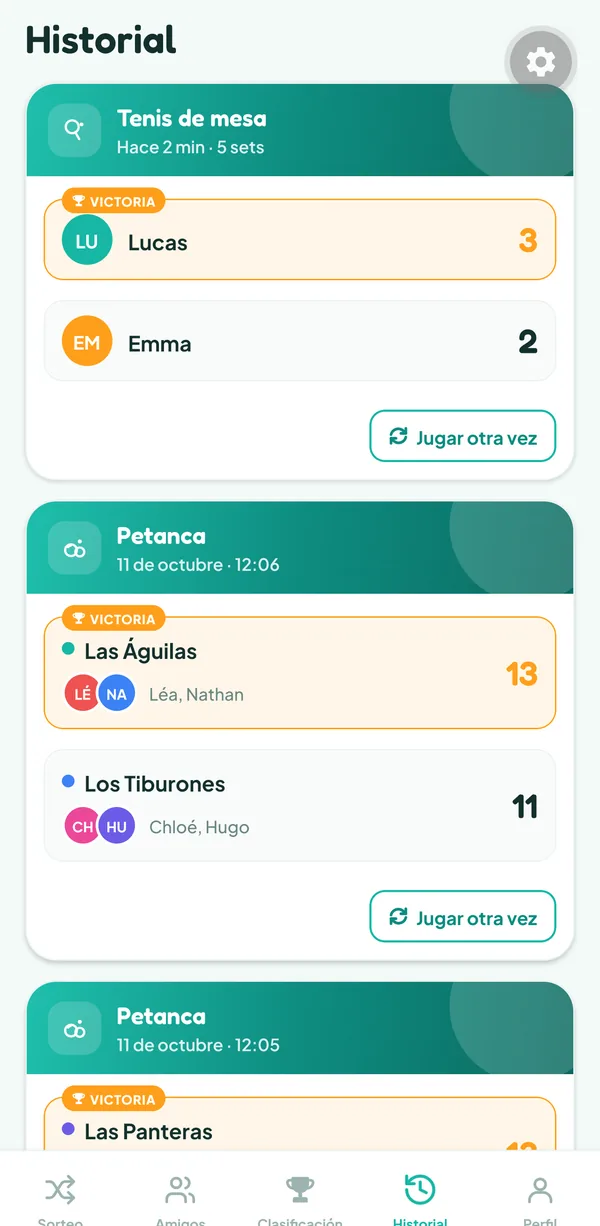 Pantalla de Teamzy: final de una partida de tenis de mesa, Lucas gana 3 sets a 2 contra Emma